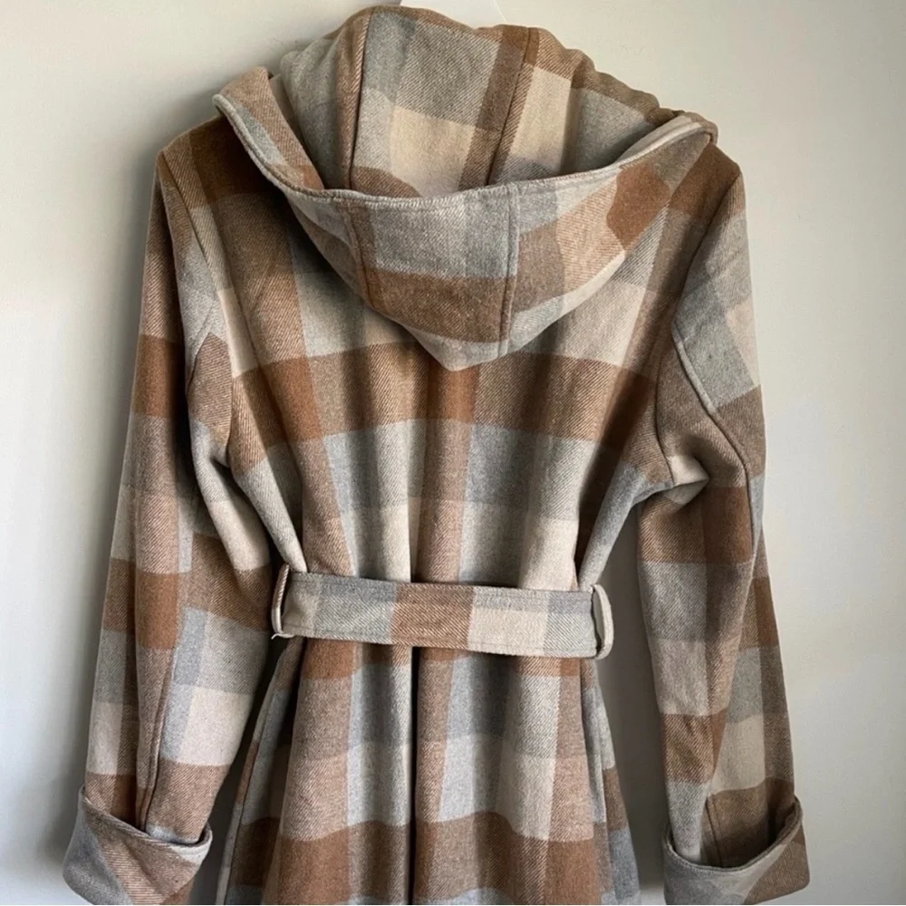 a new day Plaid Belted Hooded Coat in Tan and Cream